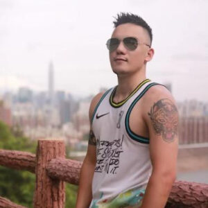 李迅雷
