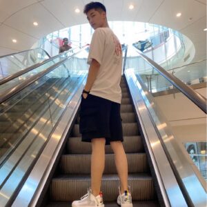 黄伟明