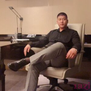 王石