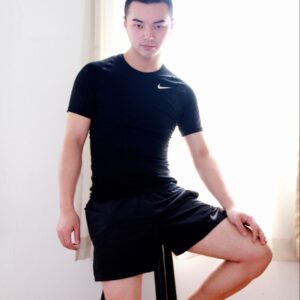 但斌