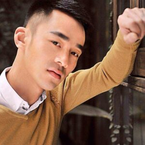 李显龙