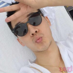 王栎鑫