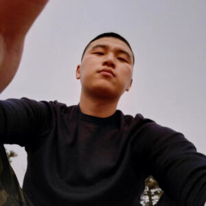 靳东