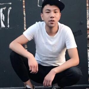 杨卫泽