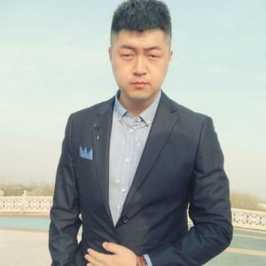 张默
