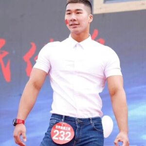 王自健