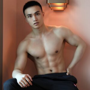 曾钰成
