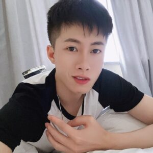 张维为