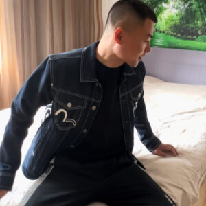 吕天逸
