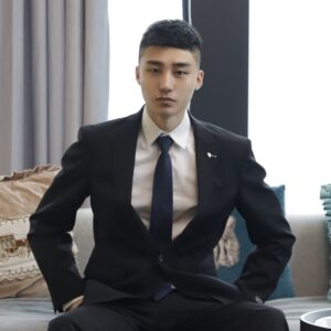 张联东