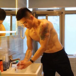 吉克隽逸