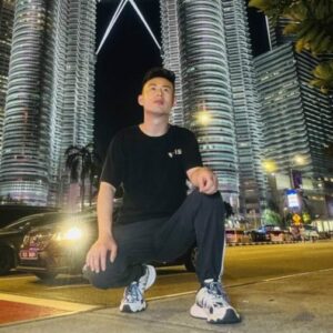 毛戈平