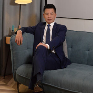 李天驰