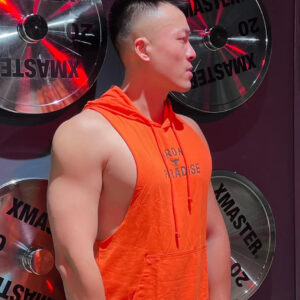 何丹彤