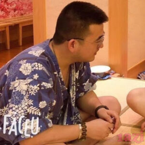 李依晓