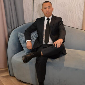 李毓毅