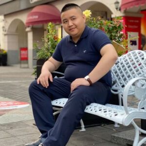 李栋旭