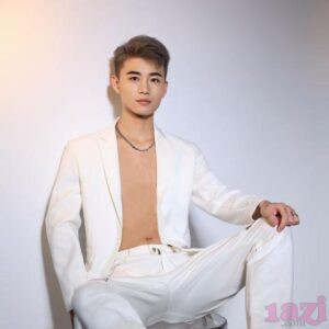 李书磊