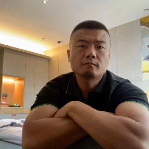 李居明