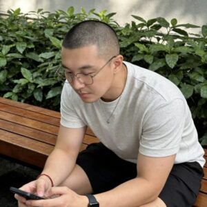 李华泽