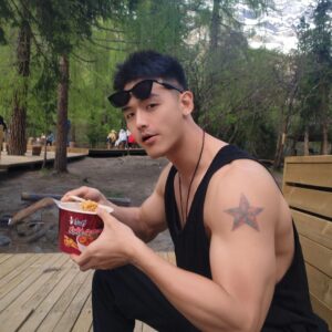 李颖